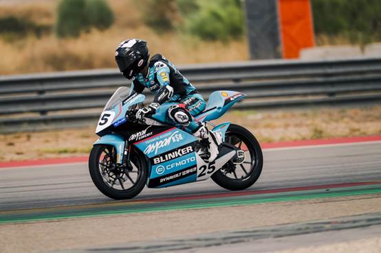 Chinese teenager Sun Shengbo claims double victory in Spain