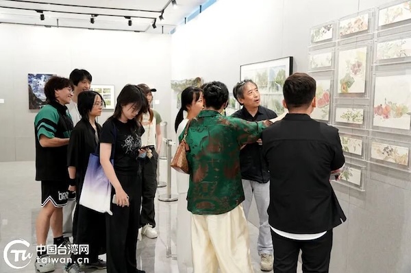 Cross-Strait youth art exhibition opens in Hangzhou