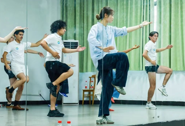 Belgian students explore Chinese culture and innovation in Zhejiang