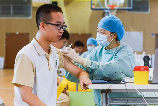 Zhejiang offers COVID-19 jabs for children aged 3-11