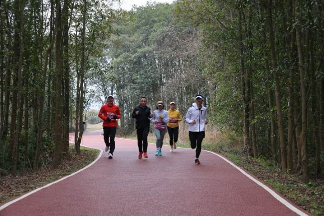 Jiande residents go on run to welcome Hangzhou 2022 Asian Games