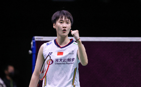 Hangzhou badminton player elected deputy to National People's Congress