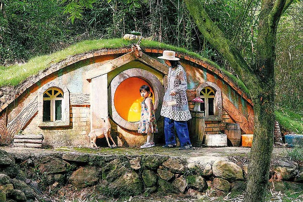 More young travelers opt for chills over thrills