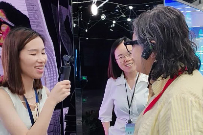 Foreign delegates explore Hangzhou tech hub