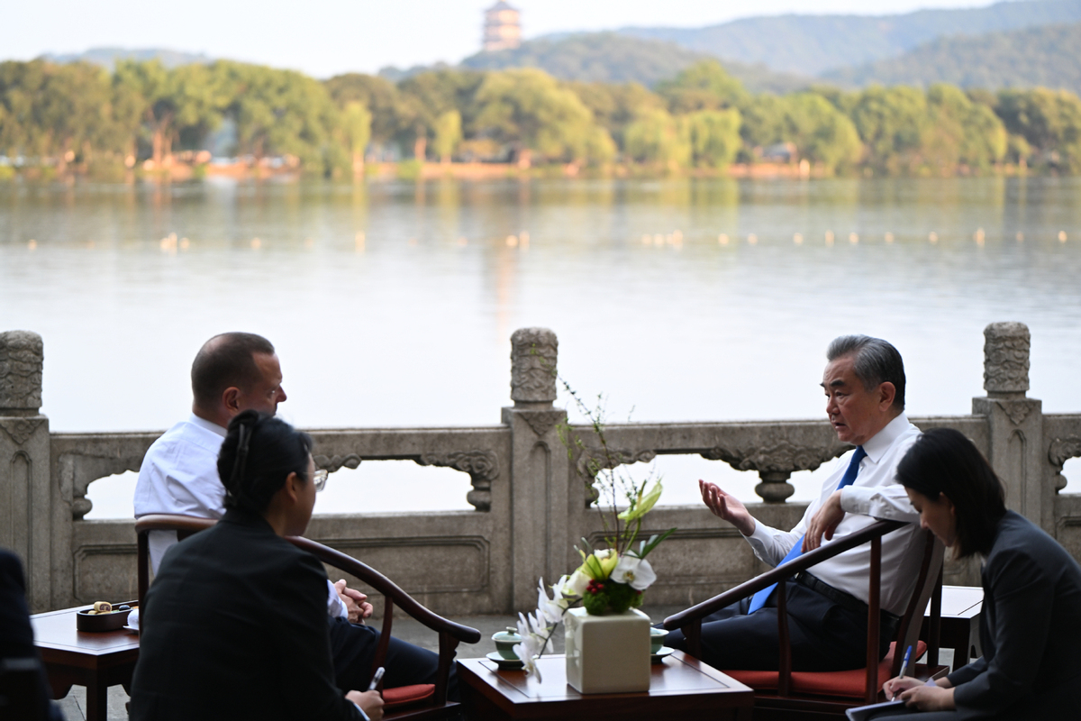 China, France hold 27th strategic dialogue