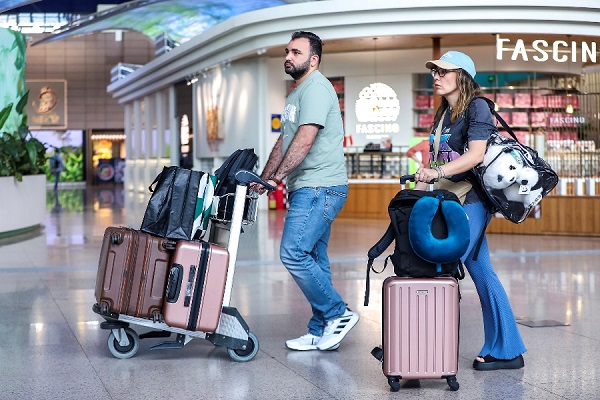 China to launch online arrival card for intl travelers