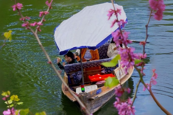 The beautiful spring scenery of West Lake in Hangzhou