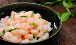 Shelled Shrimps with Dragon Well Green Tea