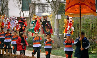 New Year folk custom and cake festivals held in Xiaoshan