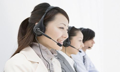 Hangzhou opens multilingual hotline to help expats amid outbreak