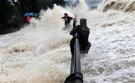 Best time to appreciate tides of Qiantang River