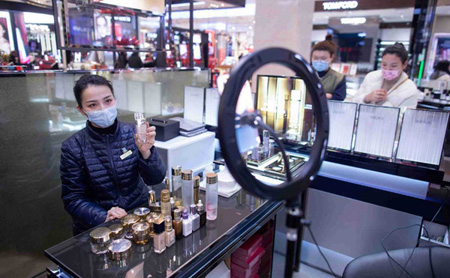 Online retail sales in Zhejiang exceed 1.2t yuan from Jan-Aug