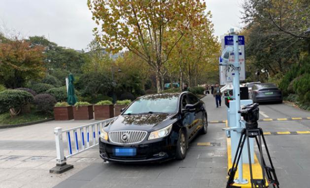Hangzhou adds 448,000 parking berths over past five years