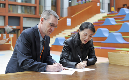 Global educator finds home in Hangzhou
