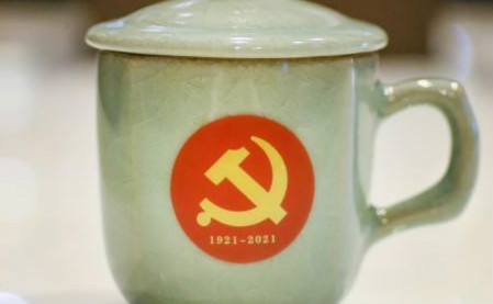 Porcelain masters craft artworks to celebrate CPC centenary
