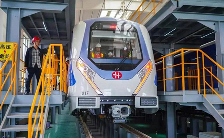 Hangzhou-Haining railway opens to traffic