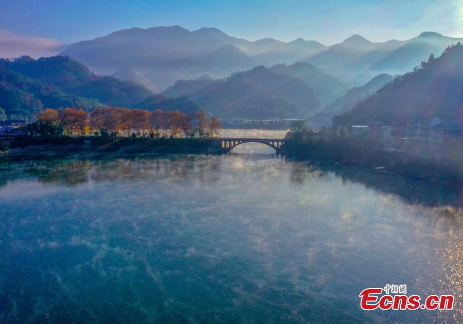 Early winter scenery of Qiandao Lake