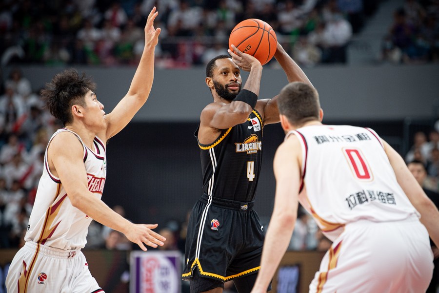 Liaoning noses out Zhejiang in Game 1 of CBA Finals