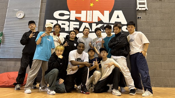 Chinese breakdancers talk about current situation and their passions
