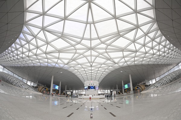 Explore futuristic railway station in Hangzhou