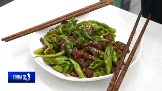 China-US Relations: US students learn Chinese cooking