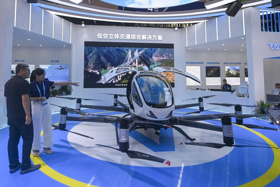 Digital economy spawns new professions in China