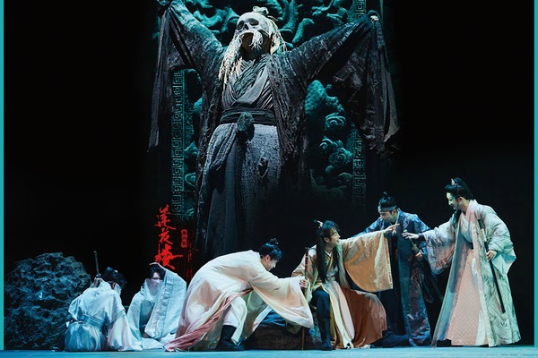 Theater reimagines wuxia saga