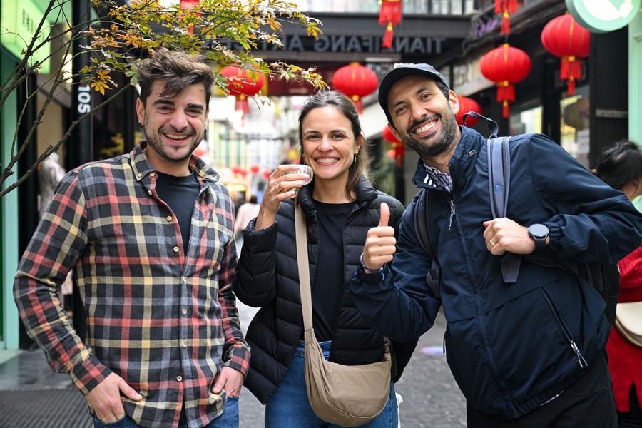 Visa-free policy sparks 'China Travel' boom
