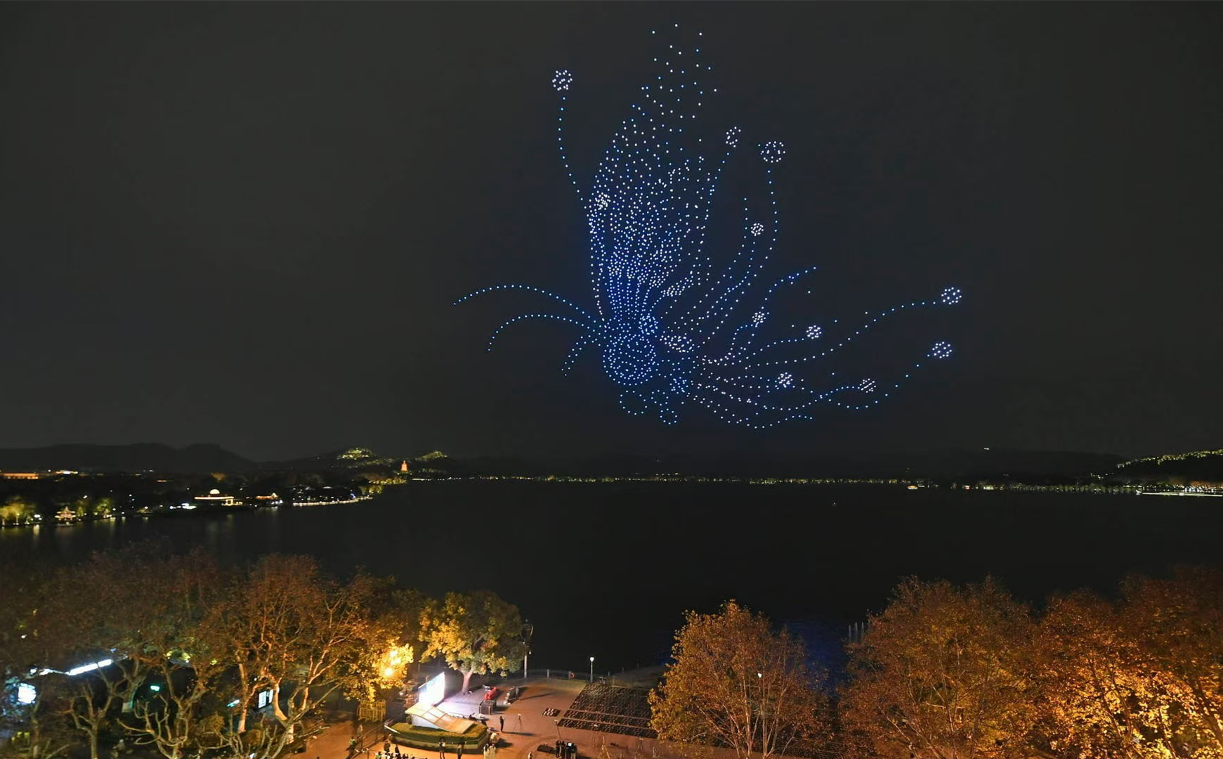 Drone show dazzles over West Lake, celebrates Hangzhou-Verona ties