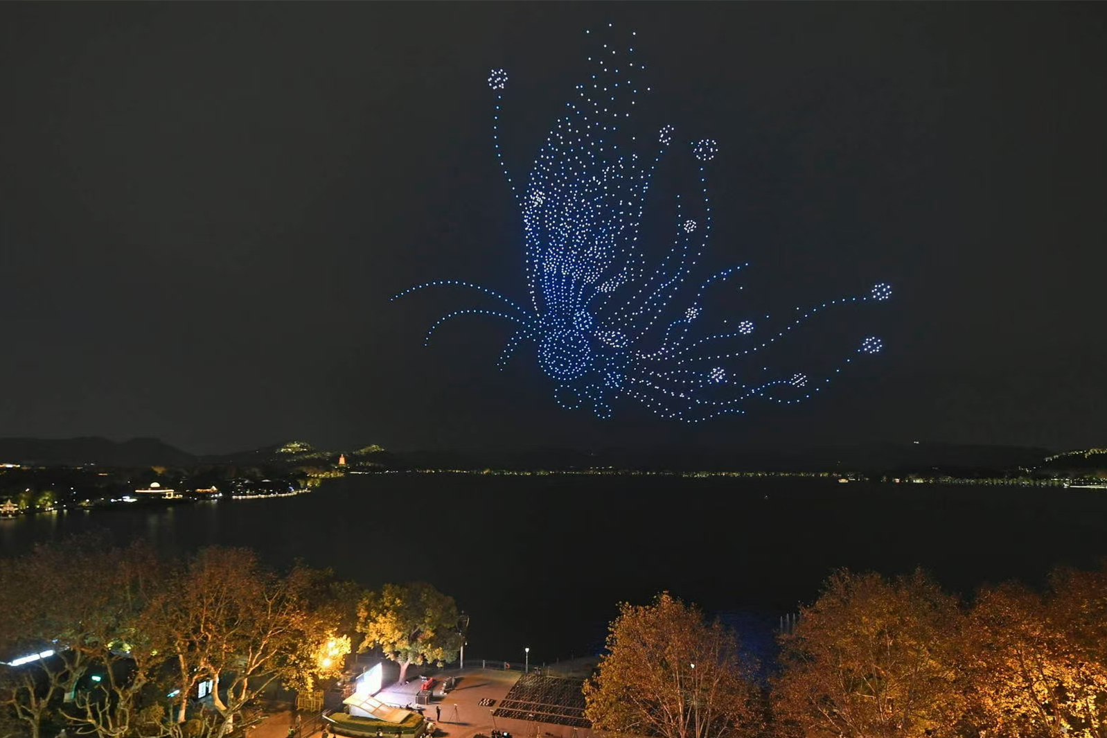Drone show dazzles over West Lake, celebrates Hangzhou-Verona ties