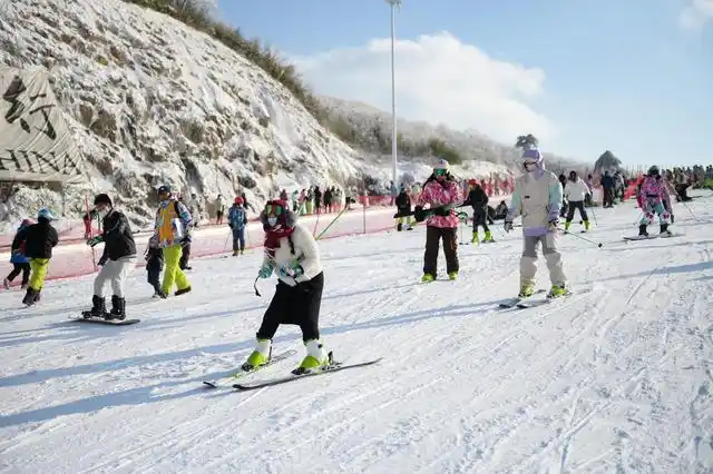 Chinese enterprises embrace new opportunities in ice and snow economy