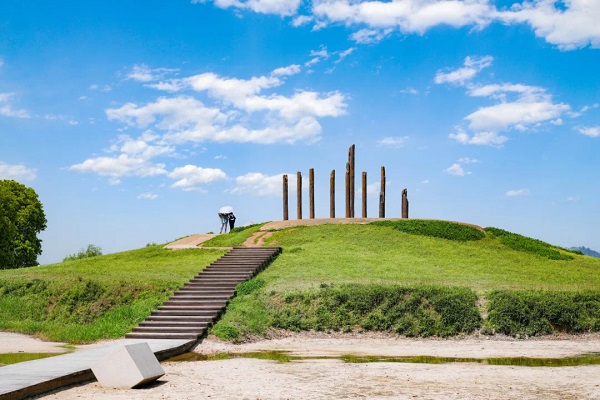 Fairness sought for relic sites, farms