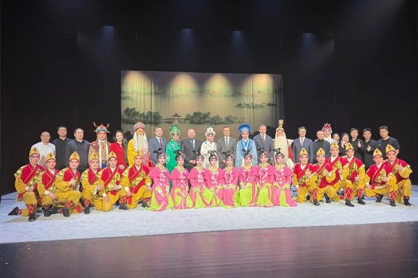 Wuju Opera 'Legend of the White Snake' shines in Vienna