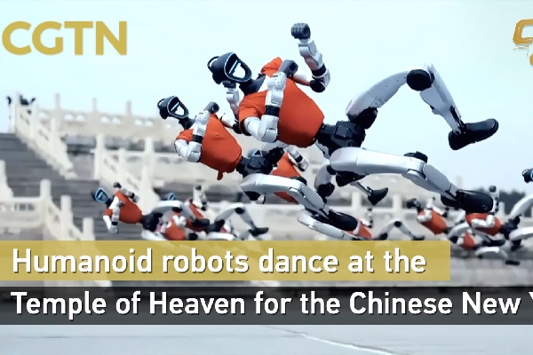 A futuristic spectacle: Robotic martial arts show at Beijing's Temple of Heaven