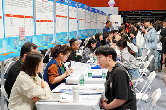 Hunan offers over 7,500 jobs in cross-regional talent drive