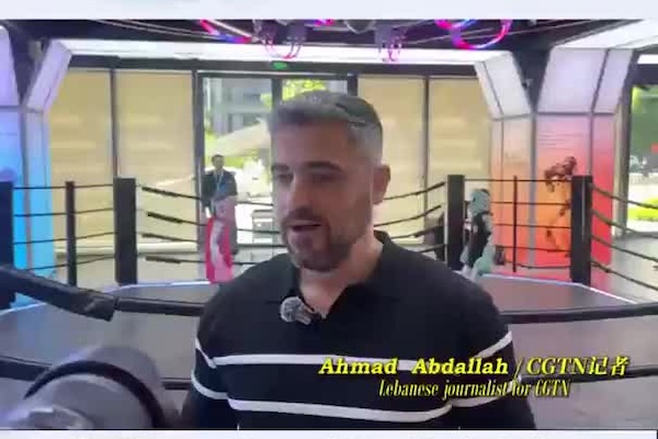 Global reporters experience technical Hangzhou