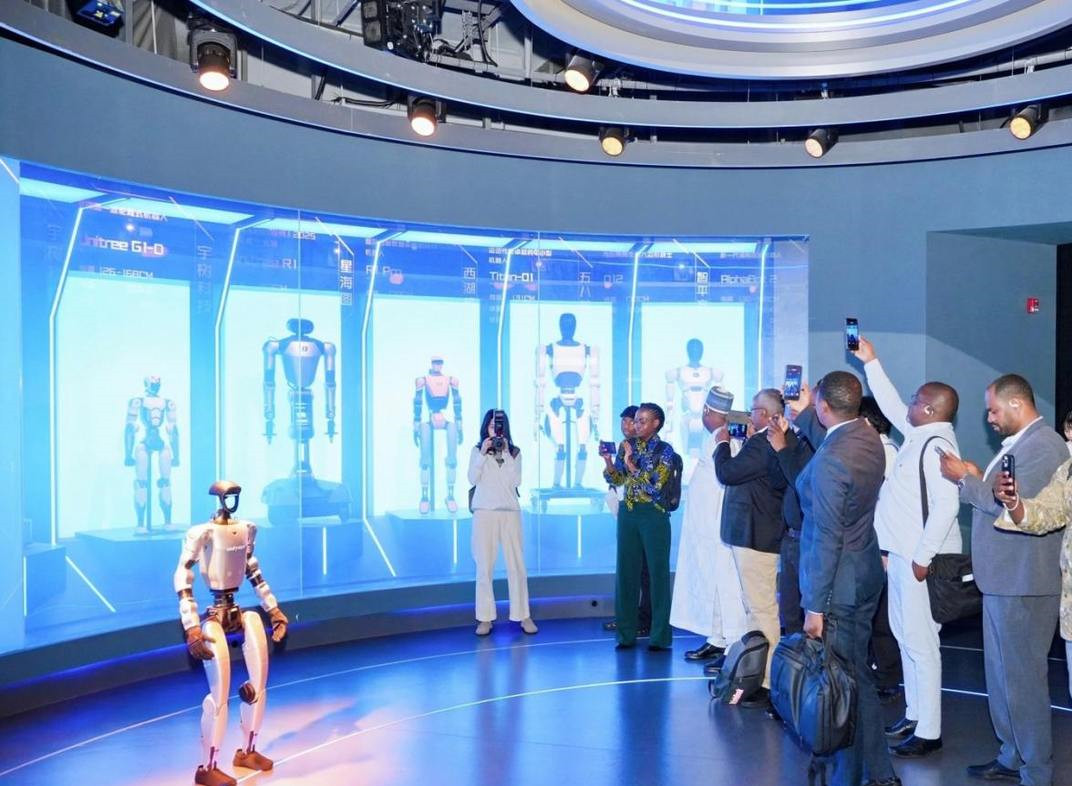 African participants explore digital technology applications in Hangzhou