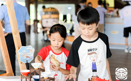 Liangzhu's cultural products available online