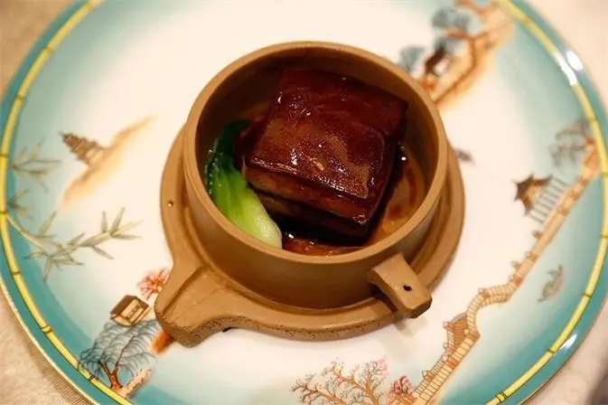 Hangzhou Cuisine: Fresh, tender, fragrant and rich