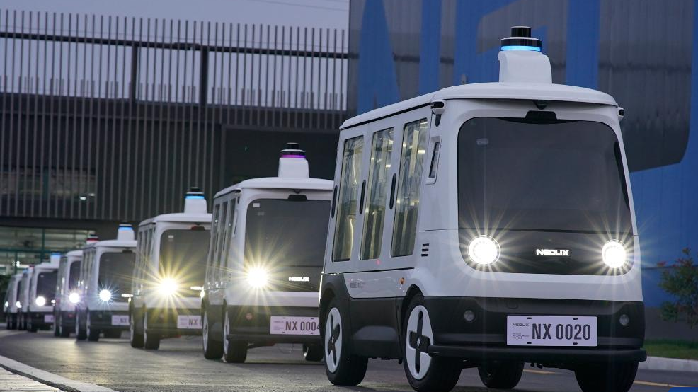 Driverless delivery vehicles sweep 2023 'Double 11' shopping festival