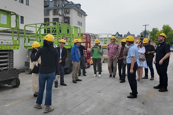 Canadian delegation amazed by Hangzhou private enterprises